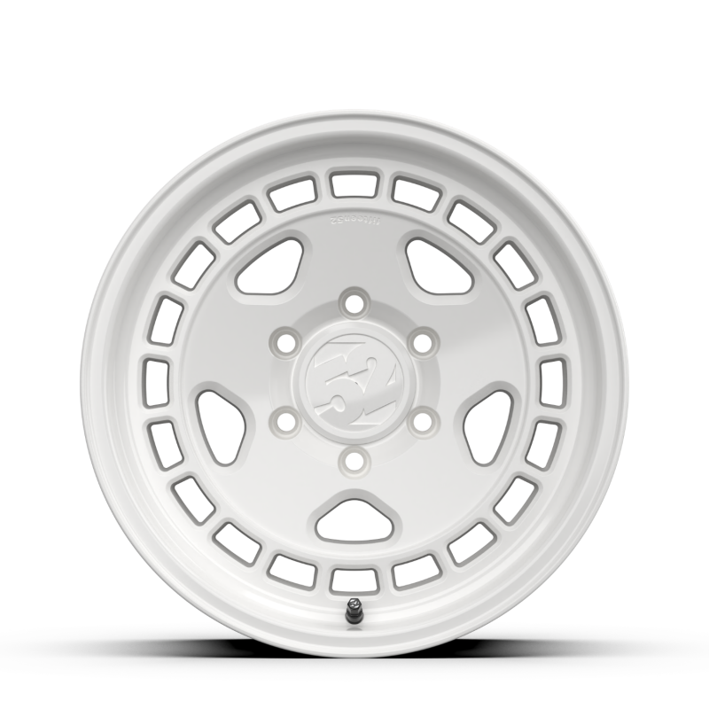fifteen52 Turbomac HD Classic THCCW-78557-00 17-Inch White Cast Wheel, 5x127 Bolt Pattern