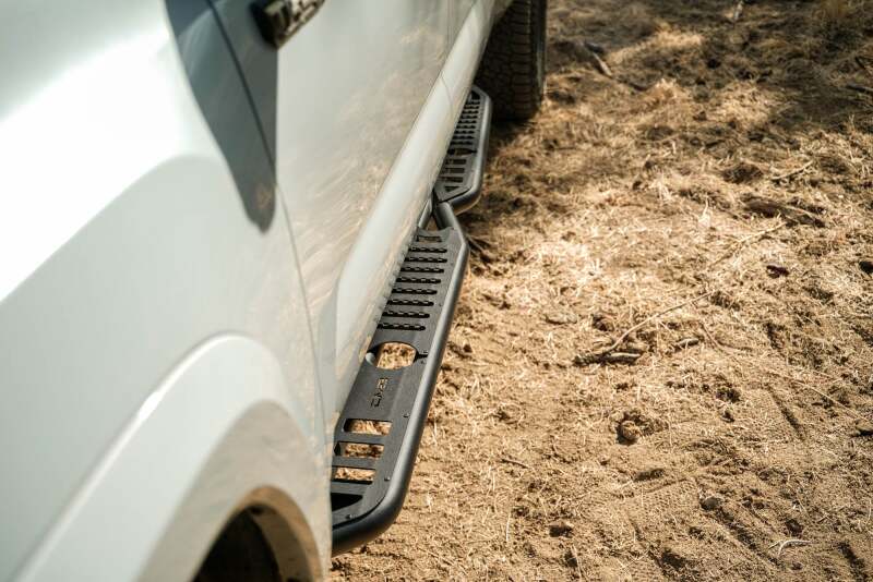 DV8 Offroad SRTT1-02 OE Plus Side Steps for 2016-2023 Toyota Tacoma Crew Cab