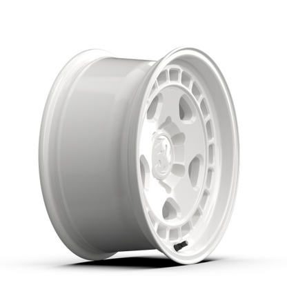 fifteen52 Turbomac HD Classic 16x8 6x139.7 Classic White Wheel THCCW-68069-00